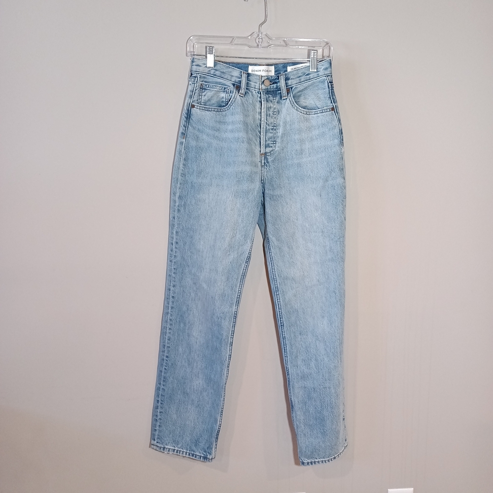 Denim Forum Blue straight Joni Hi-Rise Jeans